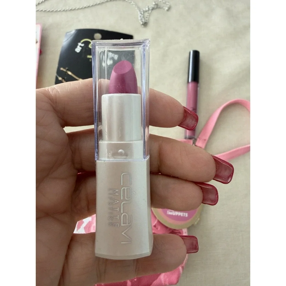 Miss‎ Piggy Makeup Bag Beauty Bundle Necklace Lipstick Pink Gift Set NWT